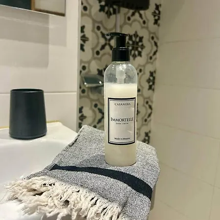 Deux-pieces De Charme Au Coeur De La Citadelle - Apartment