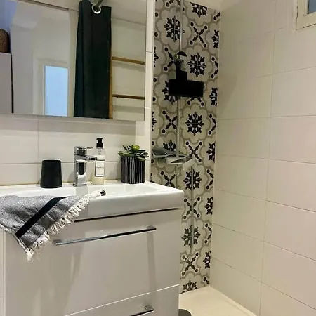 Apartment Deux-pieces De Charme Au Coeur De La Citadelle - Bastia (Corsica)