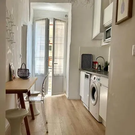 Deux-pieces De Charme Au Coeur De La Citadelle - Apartment