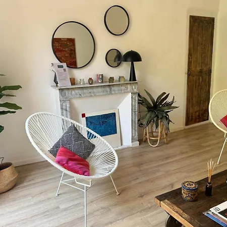 Deux-pieces De Charme Au Coeur De La Citadelle - Apartment