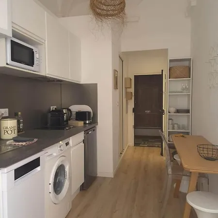 Deux-pieces De Charme Au Coeur De La Citadelle - Apartment